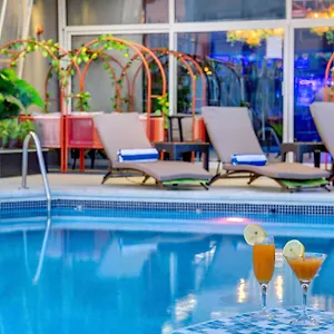 4* فندق هوارد جونسون بلازا من ويندام ديرة